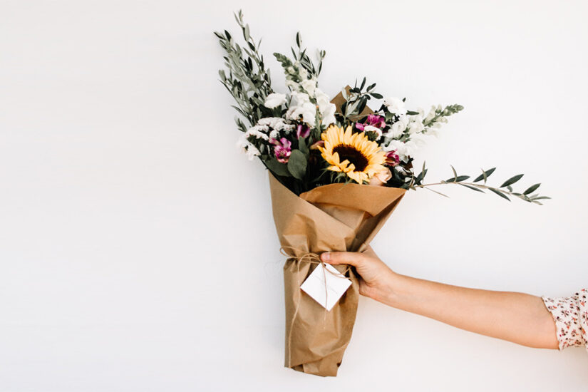 Как да изберем най-добрата услуга за доставка на цветя?
